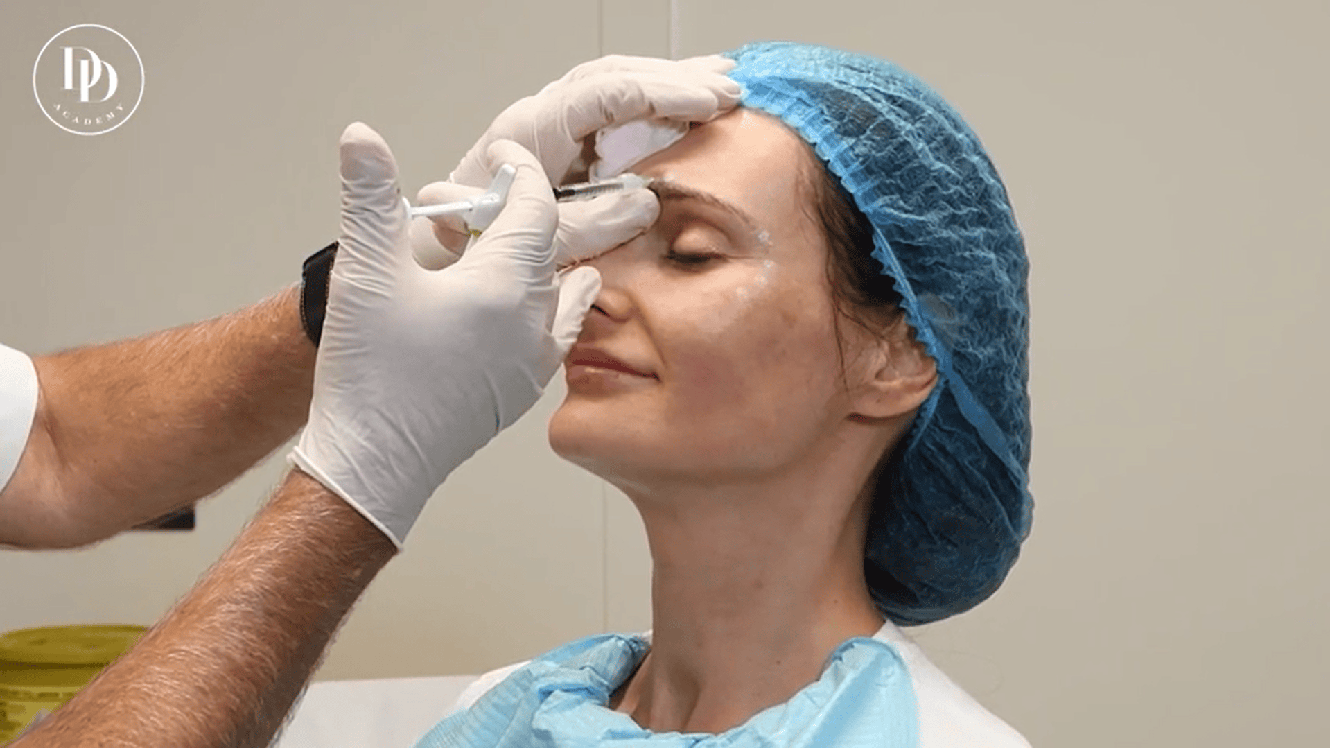Medical aesthetics training course for healthcare professionals learning facial anatomy and injectables